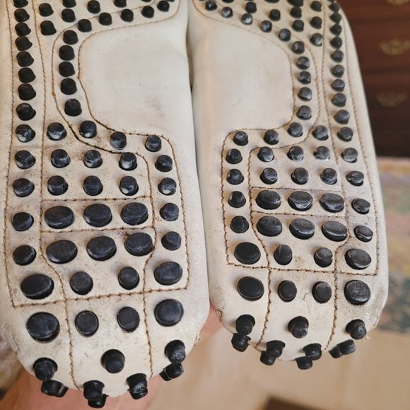 Tod's Ladies White & Tan Leather Gommino Driving Loafers. EEEUC. Size 6-1/2 - Picture 13 of 15